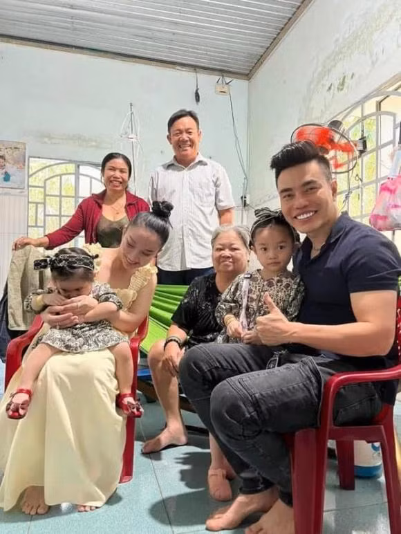 Le Duong Bao Lam lan dau tiet lo mau thuan cua me voi vo-Hinh-6