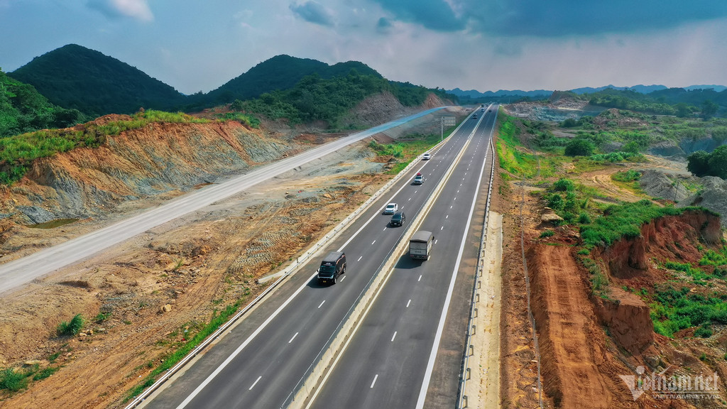 Nhung khoanh khac an tuong tren 2023-Hinh-15