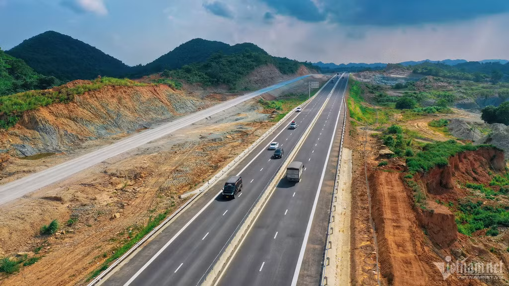 Nhung khoanh khac an tuong tren 2023-Hinh-15