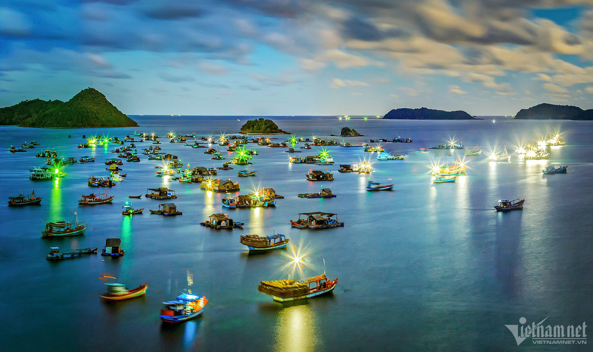 Cang bien co doi tau ca dong nhat ca nuoc-Hinh-10