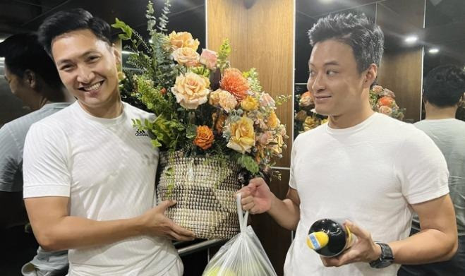 Hong Dang va Manh Truong than tu phim ra ngoai doi-Hinh-5