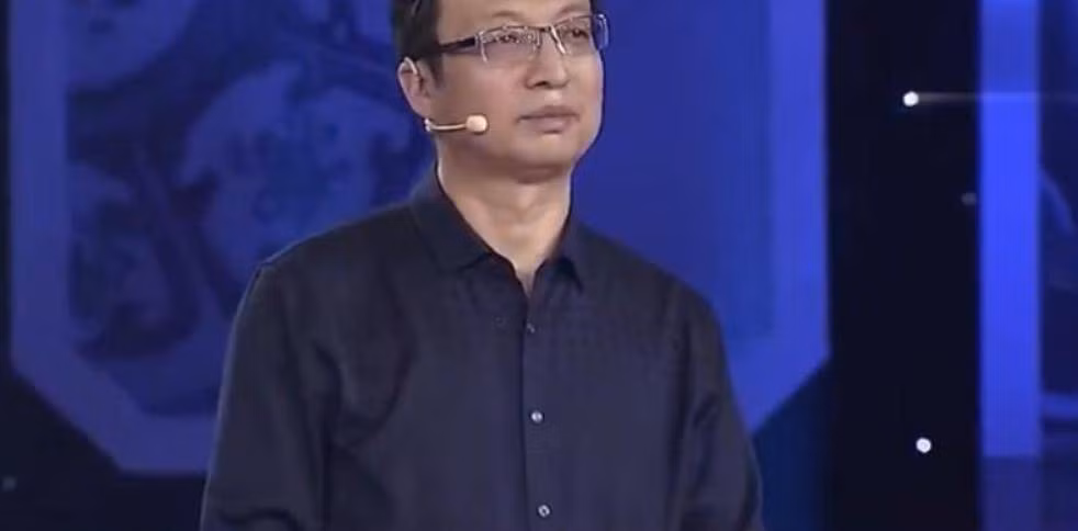 Mang vật giống củ cải đi thẩm định, người đàn ông hoảng hồn - Hình 3 Mang vat giong cu cai di tham dinh, nguoi dan ong hoang hon-Hinh-3