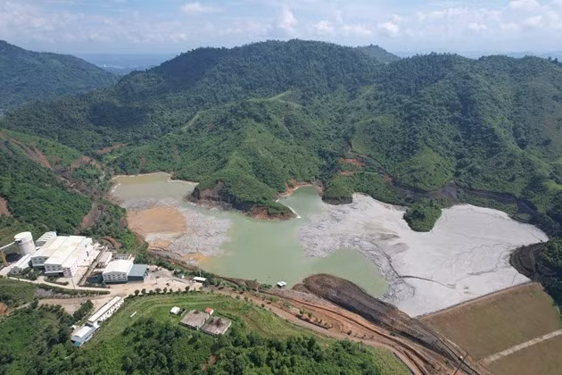 Biet gi ve cty Dong Ta Phoi - Vinacomin vua bi xu phat vi vo ho thai quang?-Hinh-3