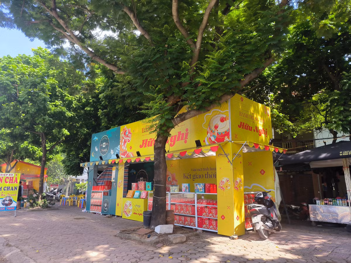 Ram thang 8 can ke, banh trung thu van vang khach-Hinh-3