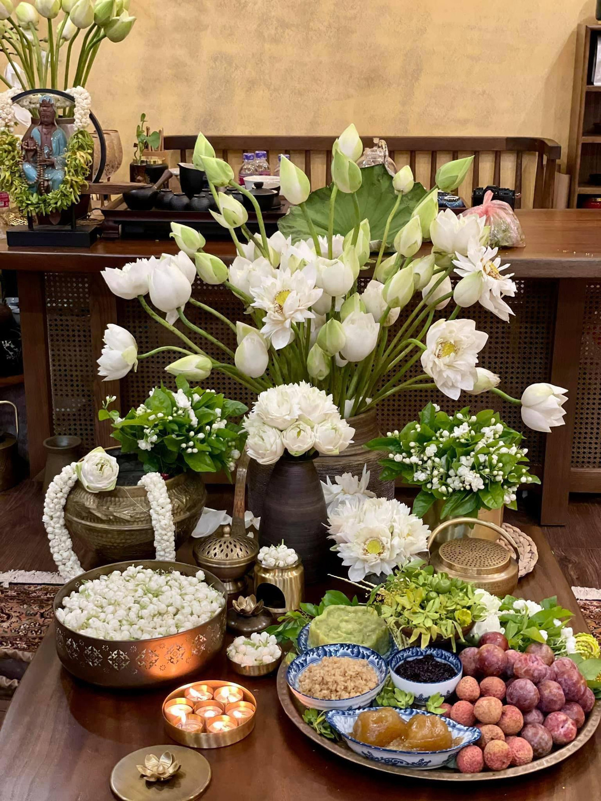 Mâm cúng Tết Đoan Ngọ tới 3 triệu, khách đặt trước cả tuần vẫn "cháy hàng" - Hình 4 Mam cung Tet Doan Ngo toi 3 trieu, khach dat truoc ca tuan van