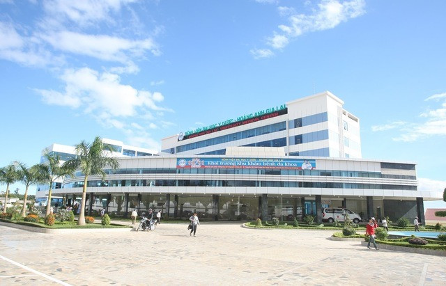 Nợ trái phiếu, bầu Đức tiếp tục bán Bệnh viện Hoàng Anh Gia Lai No trai phieu, bau Duc tiep tuc ban Benh vien Hoang Anh Gia Lai