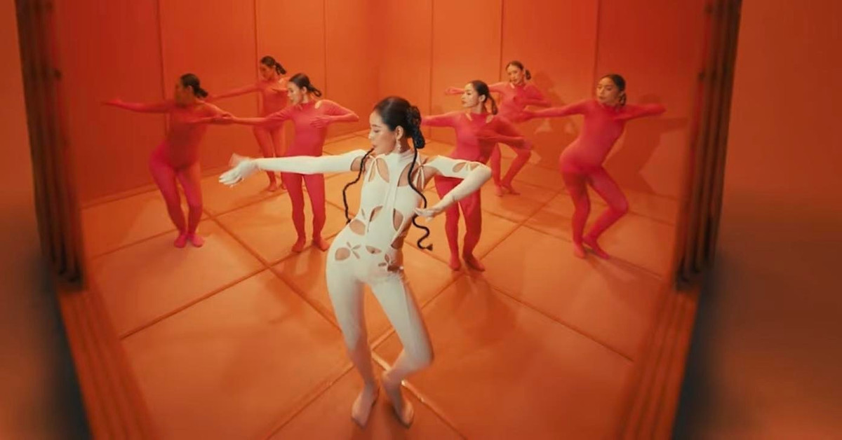 Chi Pu: Tu “hot girl di hat” den “ty ty dap gio” van nguoi thuong-Hinh-2