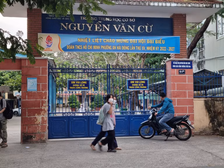 UBND quan len tieng vu hang loat giao vien bi 'doi' lai tien thu nhap tang them