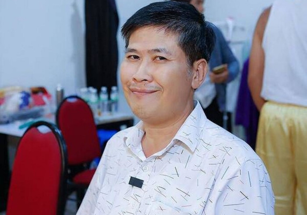 Phuoc Sang tuoi 54 di cham hoa hau-Hinh-4