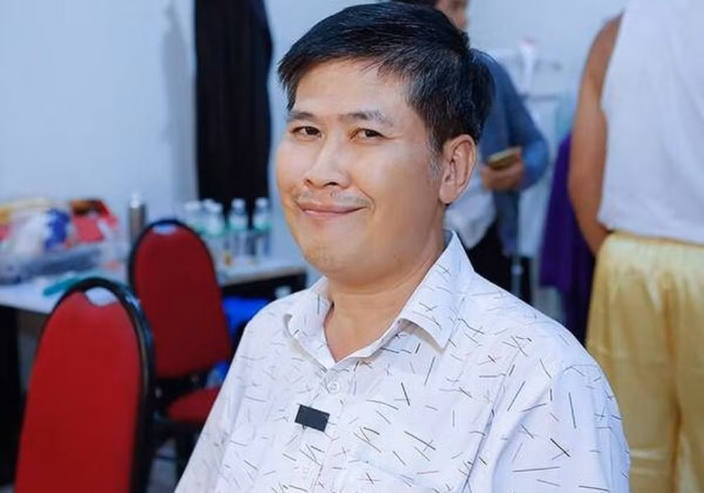 Phuoc Sang tuoi 54 di cham hoa hau-Hinh-4