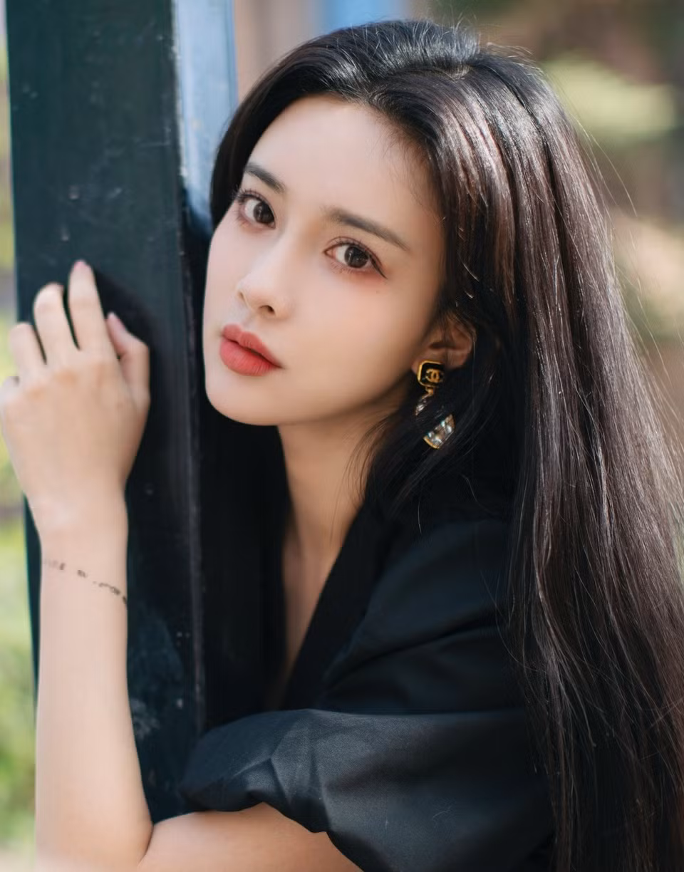 Nguoi dep thu vai Mai Sieu Phong trong 