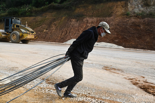 Tra Linh truoc ngay cong bo nang cap len cua khau quoc te-Hinh-8