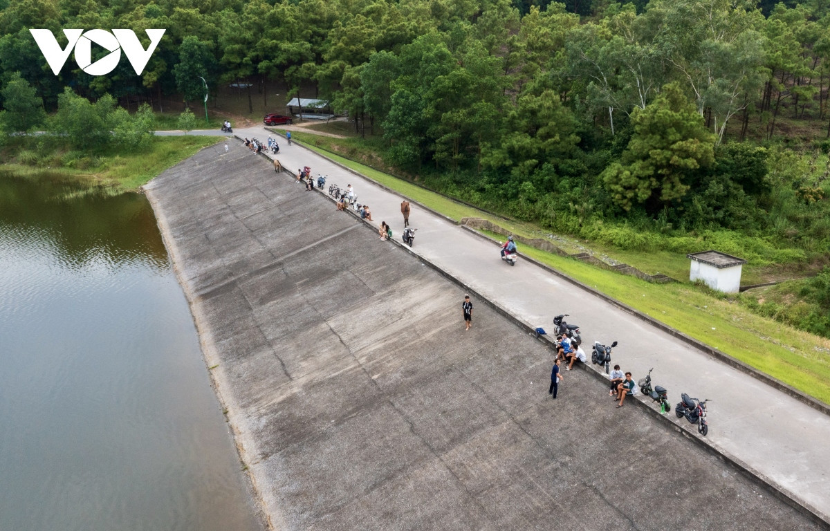 Nắng vàng, thông xanh nơi “Đà Lạt thu nhỏ” giữa lòng Quảng Ninh - Hình 16 Nang vang, thong xanh noi “Da Lat thu nho” giua long Quang Ninh-Hinh-16
