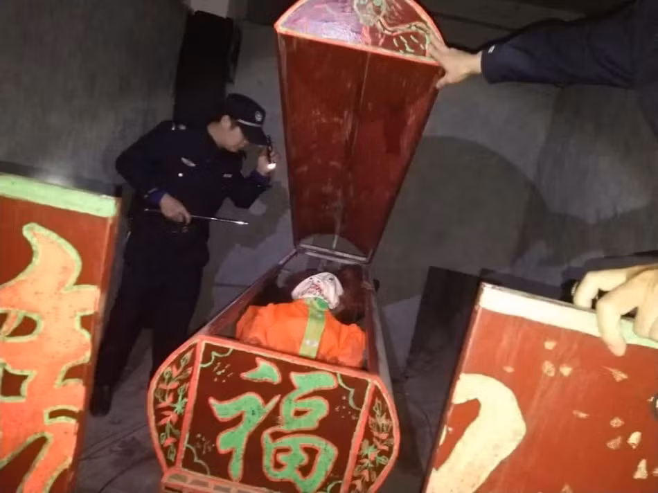 Khong muon nhin mat ban gai, chang trai lam dieu chang ai ngo-Hinh-2