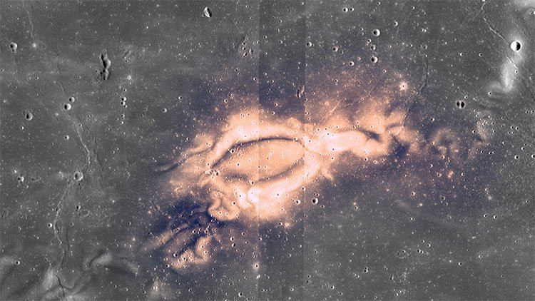 Một xoáy ánh sáng bí ẩn và tuyệt đẹp trên Mặt trăng - (ảnh: NASA).