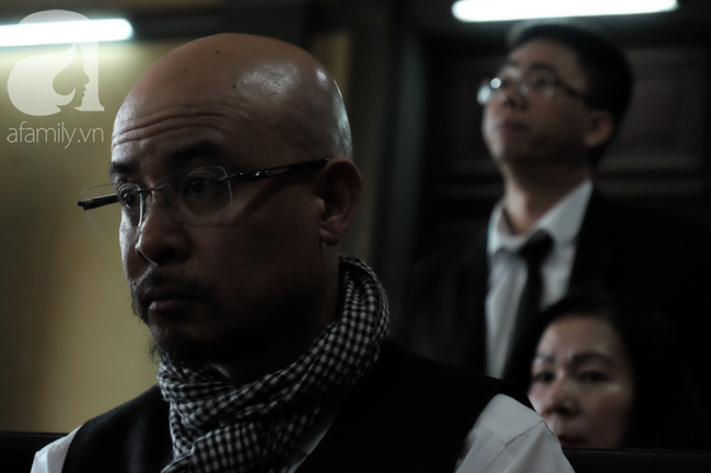 Du moi cung bac cam xuc cua ong Vu, ba Thao trong phien toa ly hon nghin ty-Hinh-7