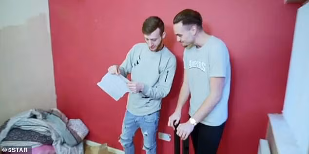 Trước khi trở về nhà, Alex cũng gửi một cặp vé tới công viên giải trí và vé tàu, hy vọng sẽ bù đắp cho cả nhà Anthony và Jen những thiếu thốn, tiếc nuối. Đồng thời, Alex cũng tỏ lòng biết ơn đến Anthony và Jen.