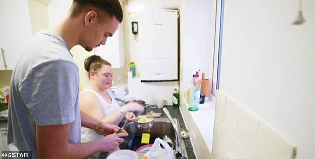 Nhờ có Jen, Anthony đã tìm lại được ánh sáng cuộc đời, một lần nữa tỉnh táo lại, quyết cai nghiện và làm lại mọi thứ. Anthony và Jen đến với nhau, con trai hai người chào đời không lâu sau đó. Đối với Anthony, gia đình nhỏ bé giờ đây đã là tất cả đối với anh.