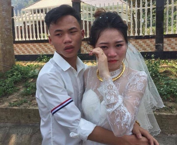 Em trai khoc nhu mua trong ngay chi gai len xe hoa ve nha chong-Hinh-2