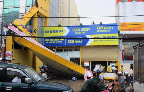 Loc xoay kinh hoang o TP HCM Lam bay hang chuc nha dan-Hinh-2