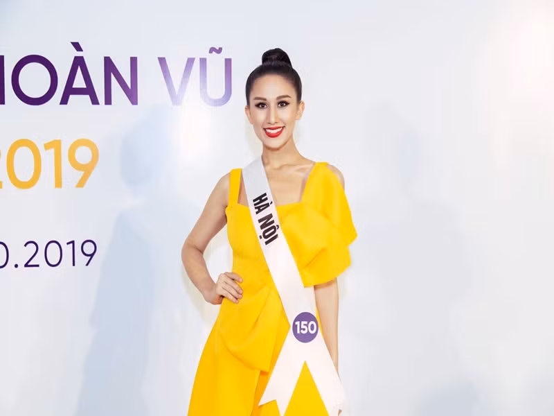 Khi Diana giành chiến thắng thử thách Tôi thanh lịch trong tập 4 Tôi là Hoa hậu Hoàn vũ Việt Nam 2019, siêu mẫu Hoàng Thùy nhận xét Diana tạo cho các khách mời cảm giác dễ chịu, cười và nói chuyện rất tự nhiên.