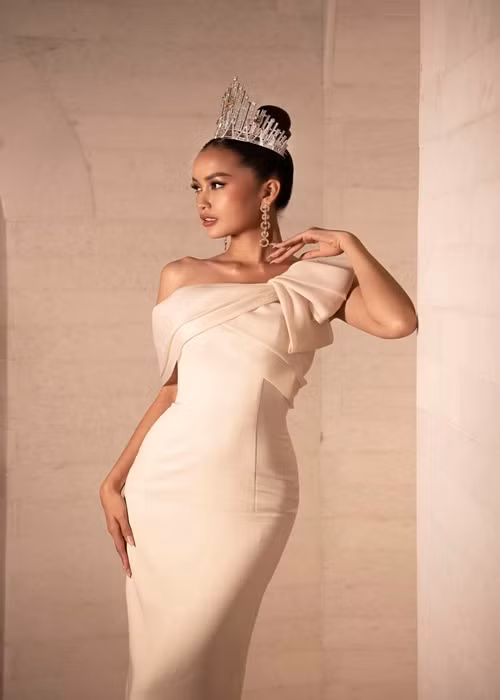 Năm 2019, Ngọc Châu đại diện Việt Nam tham gia cuộc thi Miss Supranational - Hoa hậu Siêu quốc gia. Thành tích của cô là top 10 chung cuộc cùng giải Miss Supranational Asia - Hoa hậu Siêu quốc gia châu Á. Ảnh: FBNV