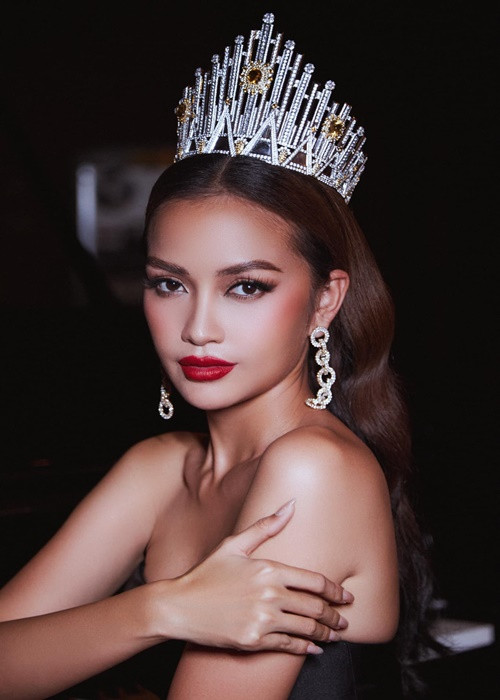 Cuộc thi Miss Universe 2022 - Hoa hậu Hoàn vũ Thế giới 2022 sẽ diễn ra vào tháng 1/2023. Mới đây, chuyên trang sắc đẹp Missosology đưa ra bảng dự đoán đầu tiên của cuộc thi này. Cụ thể, đại diện Việt Nam - Ngọc Châu xếp ở vị trí thứ 9. Ảnh: FBNV