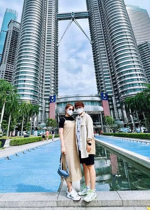 Mối quan hệ giữa Thiện Nhân và gia đình vốn không hòa hợp từ đầu năm nay vì chuyện tình cảm của nữ ca sĩ.