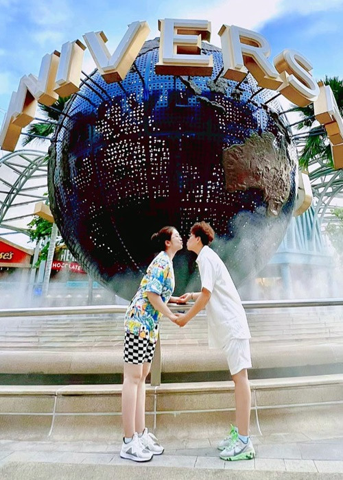 Việc Thiện Nhân tạm ngưng ca hát để kinh doanh khiến nhiều fan tiếc nuối.