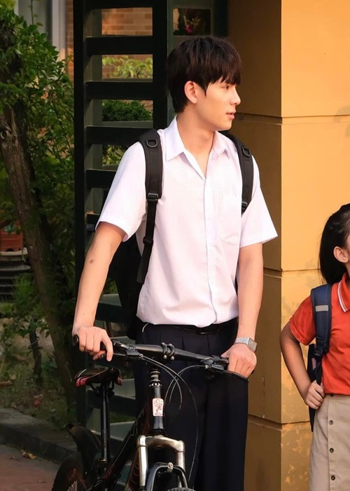 Về mẫu người mình thích, Thái Vũ chia sẻ trên Tiền Phong: “Thật ra, mình quan trọng tính cách hơn ngoại hình. Đặc biệt thích ở người con gái sự ấm áp, biết lắng nghe và cùng nhau tốt hơn mỗi ngày".