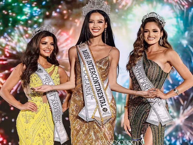 Bao Ngoc xuat sac dang quang Hoa hau Lien luc dia 2022-Hinh-2