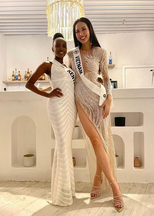 Bảo Ngọc "lấn át" nhiều thí sinh nhờ chiều cao 1m85. Ảnh: FBNV