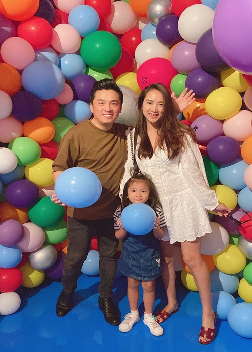 Con gái Lam Trường và người vợ thứ 2 tên Phoebe, sinh năm 2017. Ảnh: FBNV