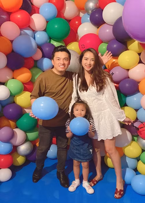 Con gái Lam Trường và người vợ thứ 2 tên Phoebe, sinh năm 2017. Ảnh: FBNV