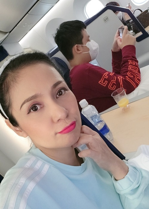 Việt Trinh không tiết lộ bố bé Thiện Nhân suốt nhiều năm qua. Trong một lần livestream, nữ diễn viên bày tỏ, cô không mong muốn cứ phải nghe những câu hỏi như "bố đứa nhỏ đâu", "chồng chị có cho chị tiền nuôi con không".