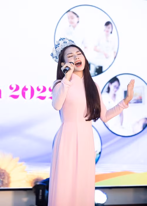 Hoa hậu Huỳnh Nguyễn Mai Phương chia sẻ, cô sẵn sàng đồng hành cùng bệnh viện trong các dự án sắp tới với hy vọng được cống hiến sức mình cho cộng đồng.