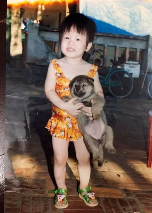 Sinh năm 1998, Phương Nga xinh xắn từ tấm bé. Ảnh: Người lao động