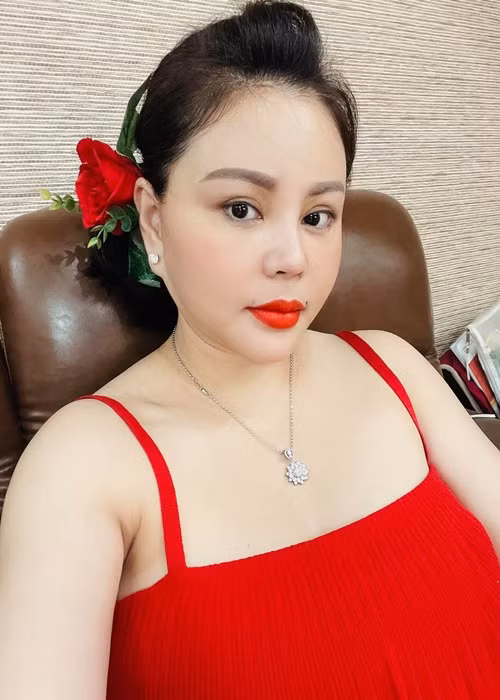 Nữ nghệ sĩ làm mẹ đơn thân nhiều năm qua sau 2 lần ly hôn. Ảnh: FBNV