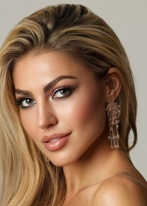 Tatjana Genrich - đại diện Đức 29 tuổi, cao 1m69. Ảnh: Miss Intercontinental