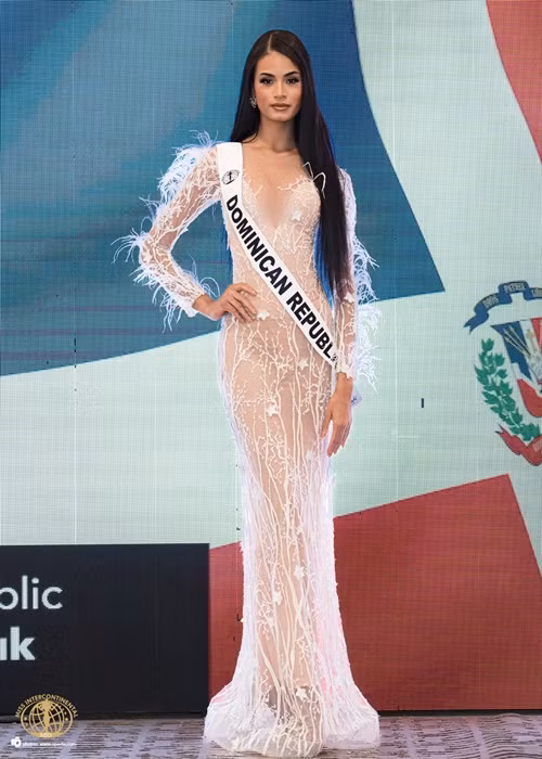 Đại diện CH Dominica - Maria Felix là người mẫu hoạt động tại Mỹ. Cô là một trong những thí sinh mạnh của cuộc thi năm nay. Ảnh: Miss Intercontinental