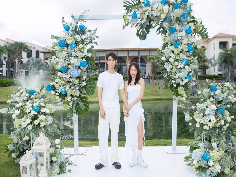 Vào chiều tối ngày 9/10, một ngày trước hôn lễ, Diệu Nhi - Anh Tú tổ chức buổi tiệc "chia tay độc thân". Ảnh: Tiền Phong