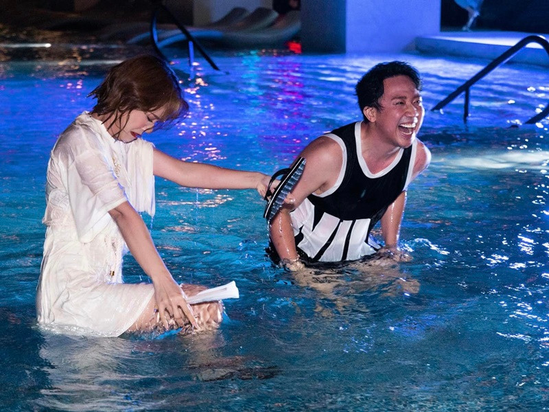 Trấn Thành quậy tưng bừng trong đám cưới của Diệu Nhi. Ảnh: FBNV