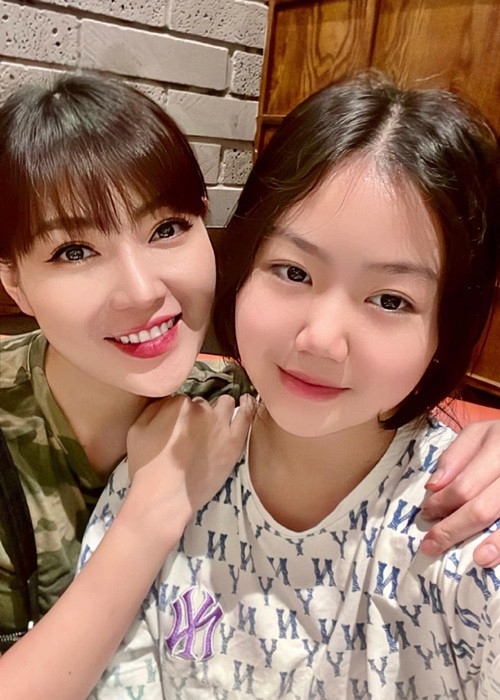 Đóng phim “Hành trình công lý”, ngoài đời, Thanh Hương có hai cô con gái với ông xã doanh nhân.