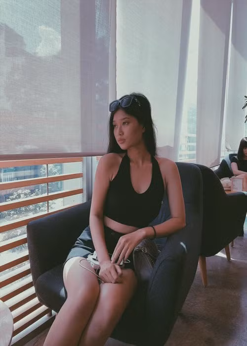 Trong chung kết Miss Grand Vietnam 2022, Thiên Ân thuyết trình về vấn nạn miệt thị thoại hình. Ảnh: FBNV