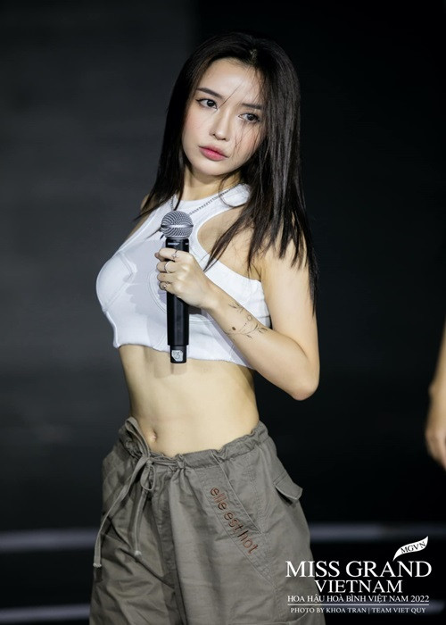 Doan Thien An dang quang Hoa hau Hoa binh Viet Nam 2022-Hinh-38