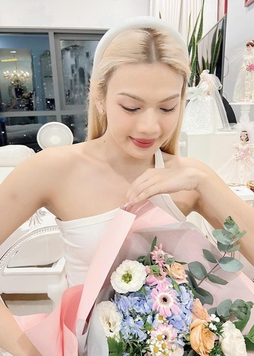 Năm 2021, giọng ca 9x đổi nghệ danh thành Luna Đào.