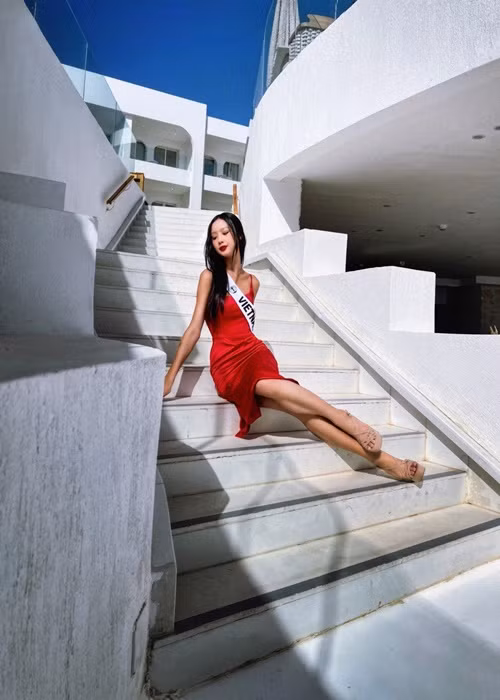 Người đẹp nỗ lực gây ấn tượng trong chặng đua cuối cùng. Ảnh: FBNV