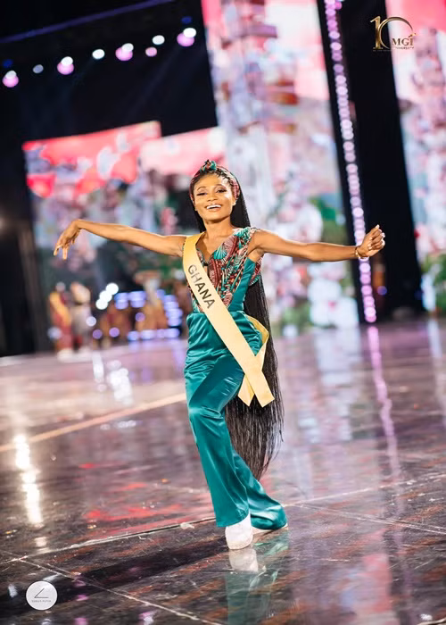 Vừa qua, các thí sinh Hoa hậu Hòa bình Quốc tế đã tập dượt kỹ càng cho đêm thi National Costume. Ảnh: Miss Grand International