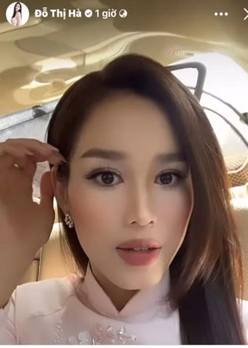 Hoa hậu Đỗ Thị Hà diện áo dài hồng pastel. Ảnh: Saostar