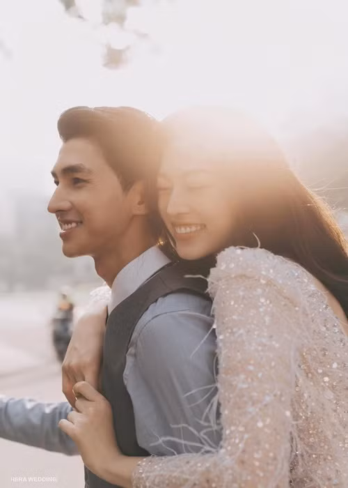 Đám cưới của Phương Nga sẽ diễn ra vào ngày 21/10. Khách mời được yêu cầu mặc trang phục sắc màu, trừ màu trắng.